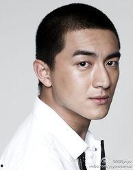 男明星网红写真照片,揭秘男明星网红写真背后的时尚风采