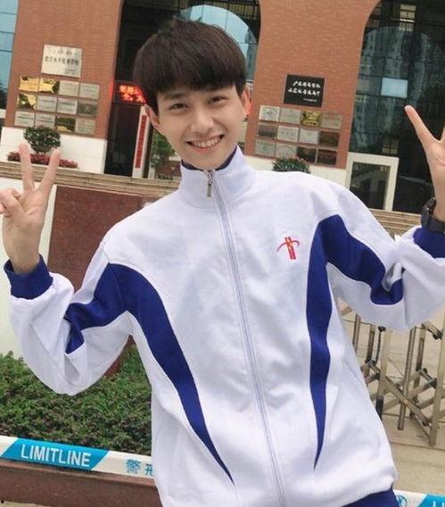 男明星网红口罩照片图片