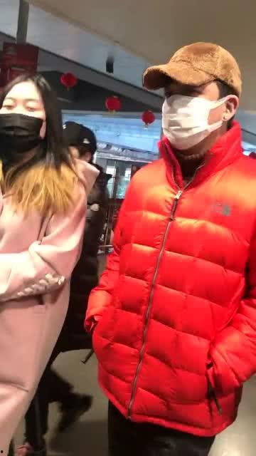 明星网红现场实拍图,明星风采瞬间捕捉