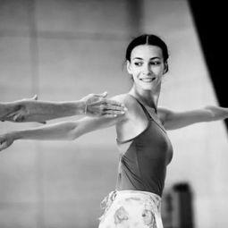 俄国明星网红是谁啊,揭秘俄罗斯网络红人的魅力风采