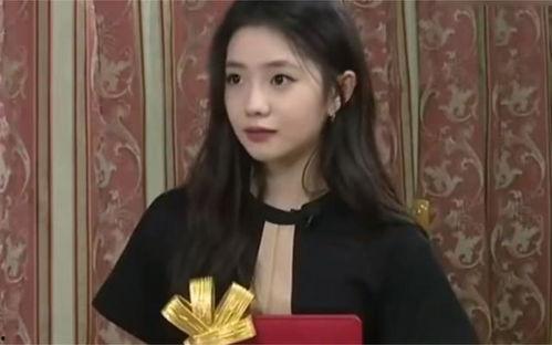 明星网红老师杨老师视频,揭秘网红名师的课堂风采