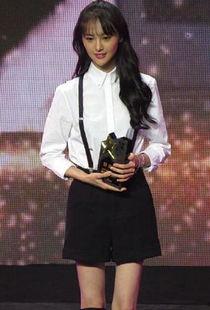 暴瘦的女明星网红,揭秘暴瘦女明星网红的蜕变之路