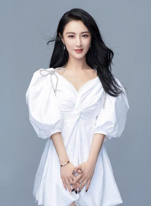 小明星网红照片高清图,魅力四溢，风采夺目