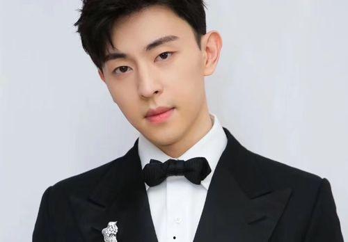 今日黑邓伦的是什么瓜,揭秘背后真相