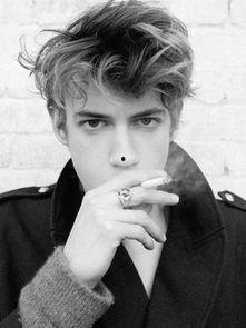 明星网红拳击辫图片男,明星网红演绎独特男生魅力