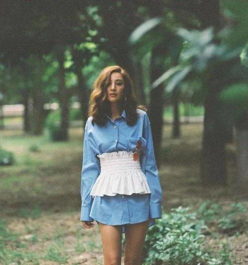 明星网红同框女装照片,时尚跨界盛宴惊艳亮相