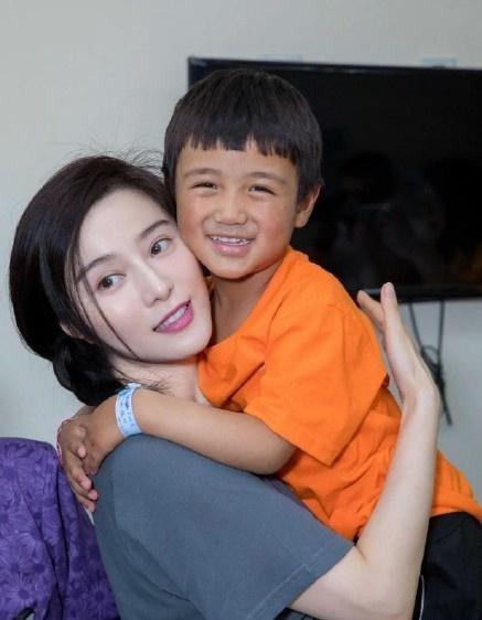 明星网红捐款多少钱,助力抗疫基金突破百万大关