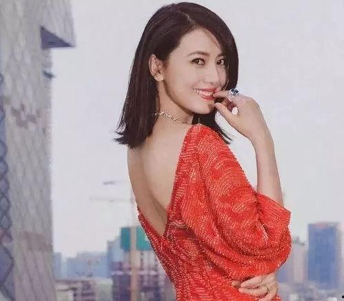 女明星网红崴到脚踝,关注明星健康与粉丝关爱