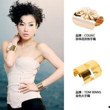 明星网红金手镯图片欣赏,明星网红演绎时尚魅力