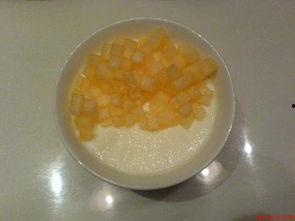 今日份芒果哈密瓜双皮奶